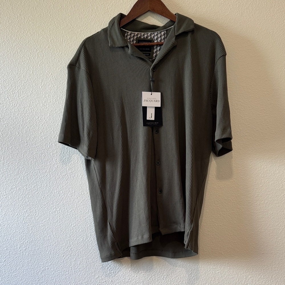 Cactus Olive Ribbed Short-Sleeve Button-Down Shirt